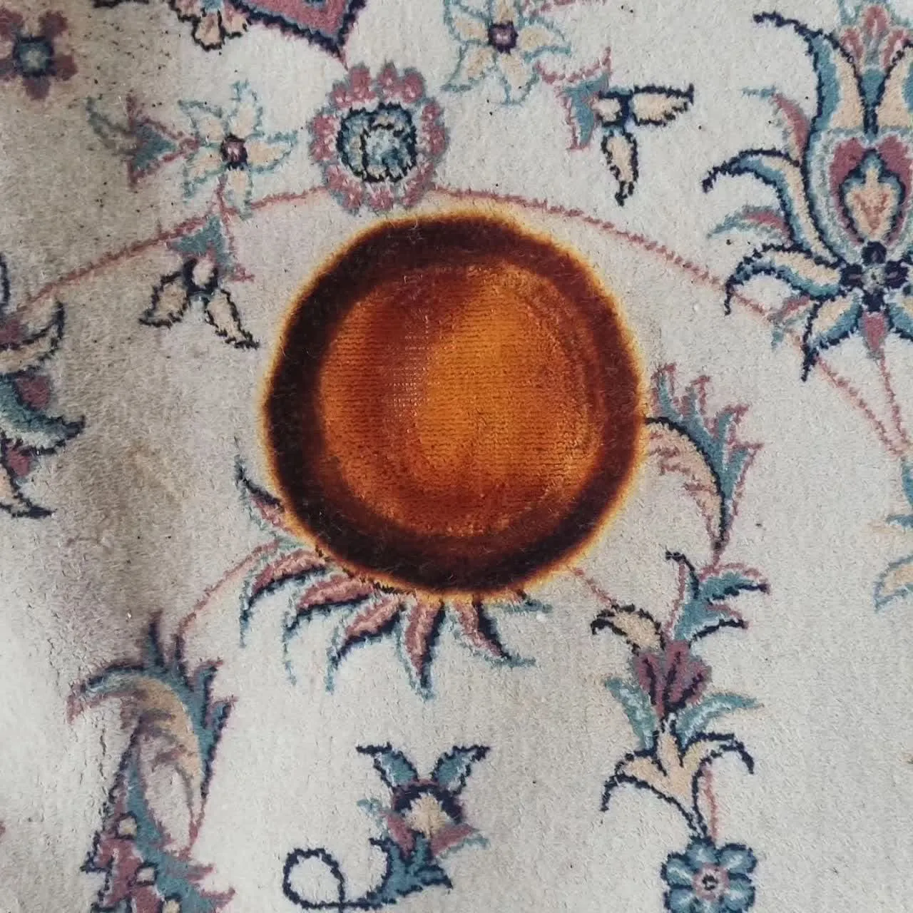 رفو سوختگی فرش ماشینی